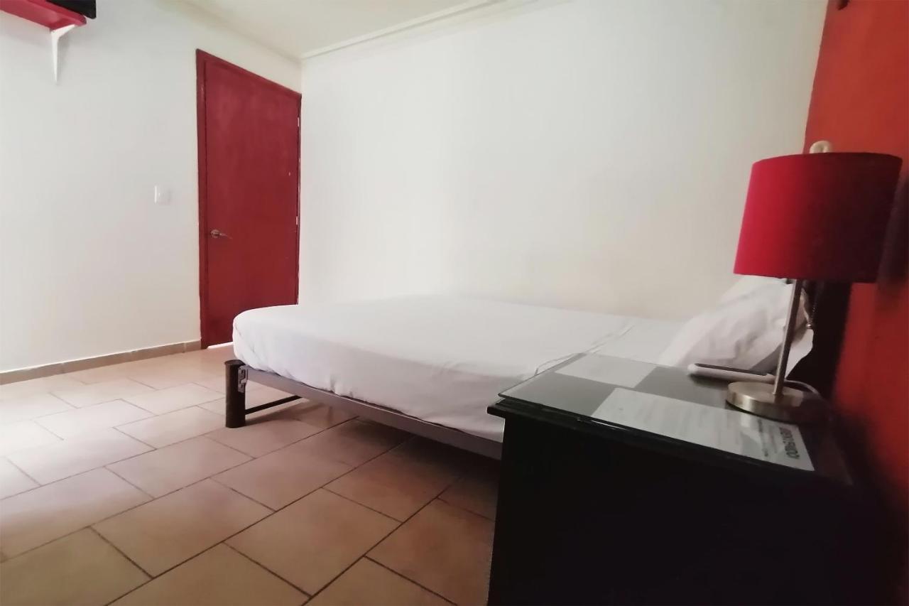 Oyo Hotel Angeles Zacatecas Eksteriør bilde